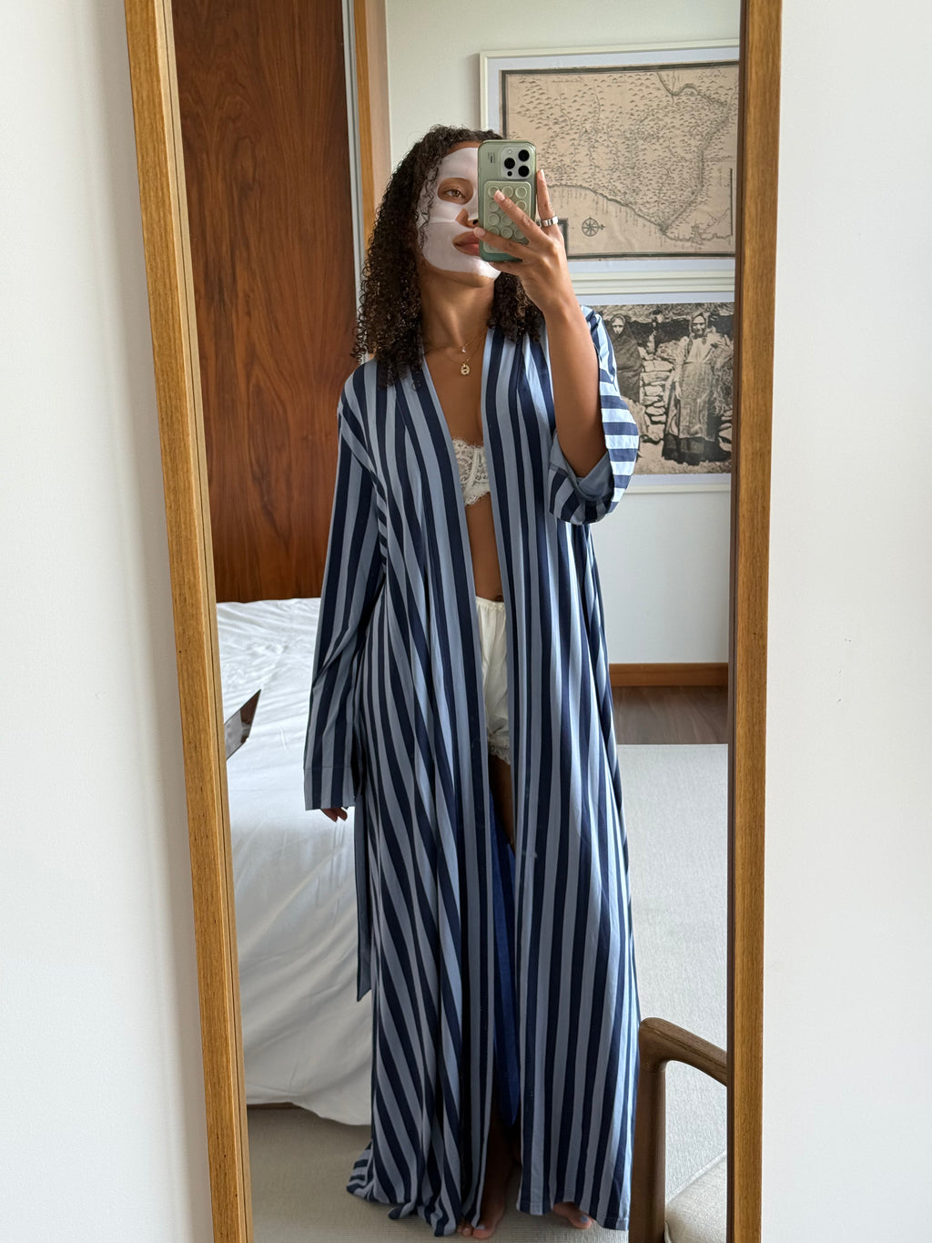 the blueberry robe